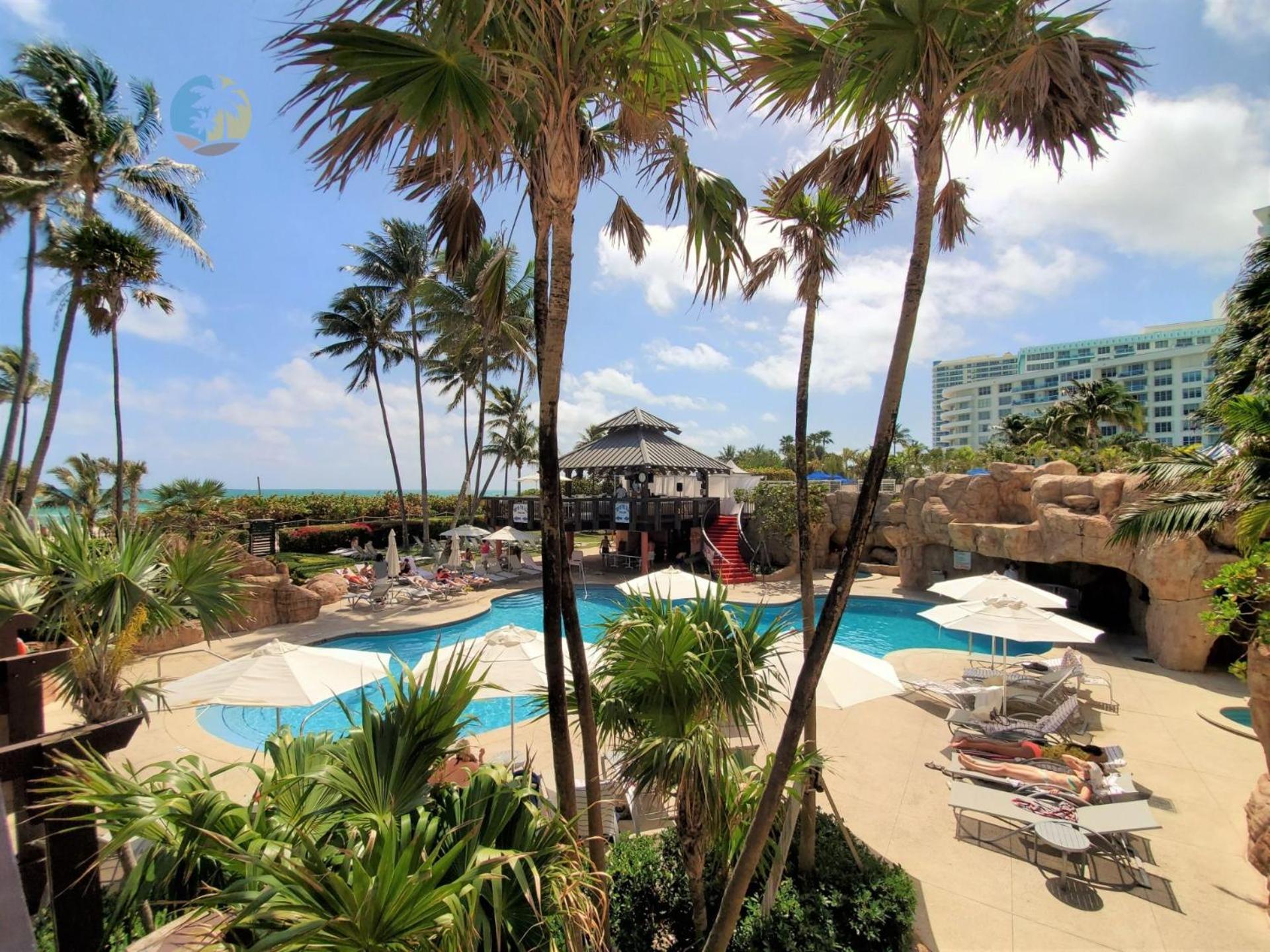 Deluxe Beach Resort - Hora Rentals Miami Beach Exterior photo