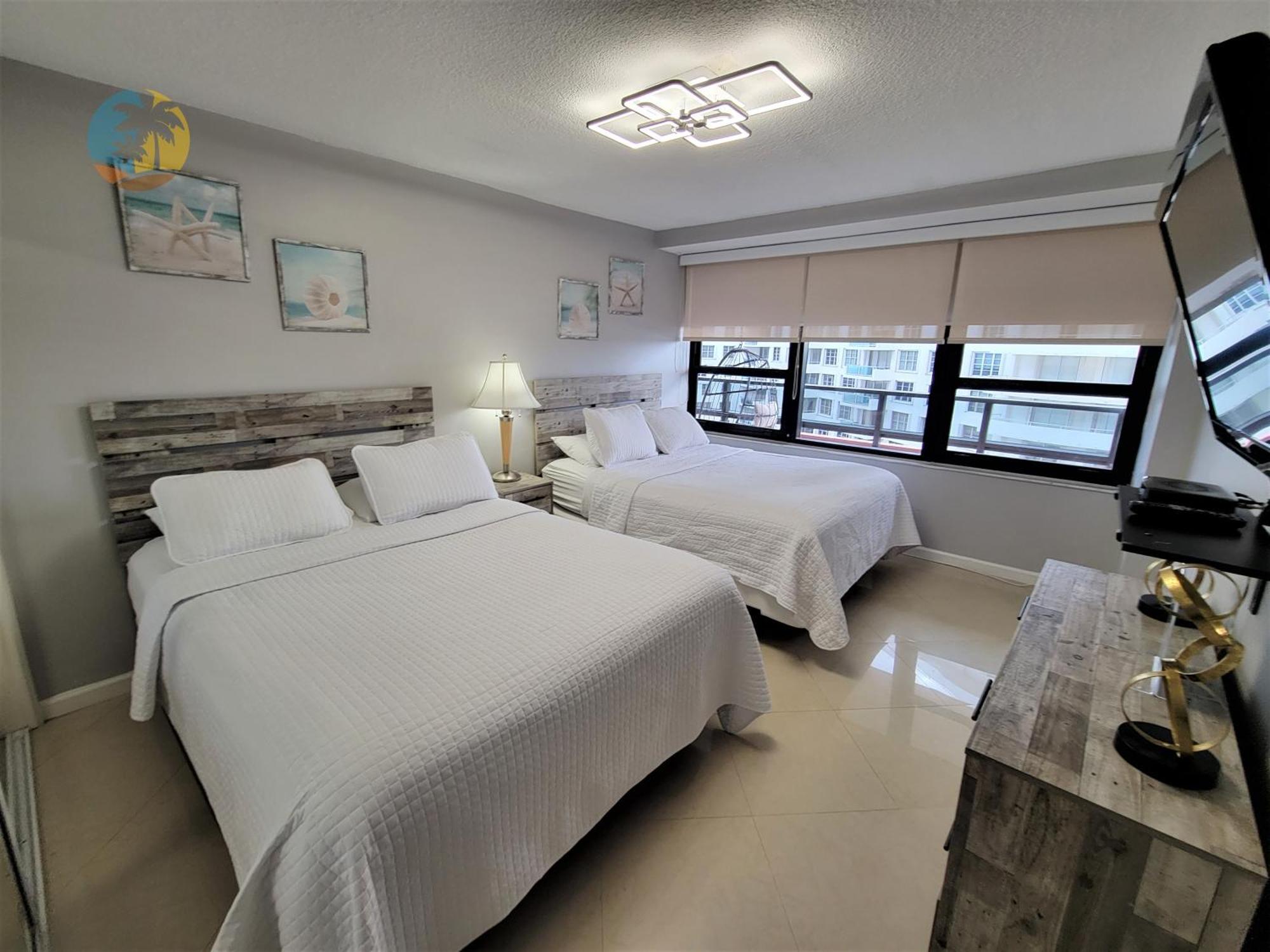 Deluxe Beach Resort - Hora Rentals Miami Beach Exterior photo